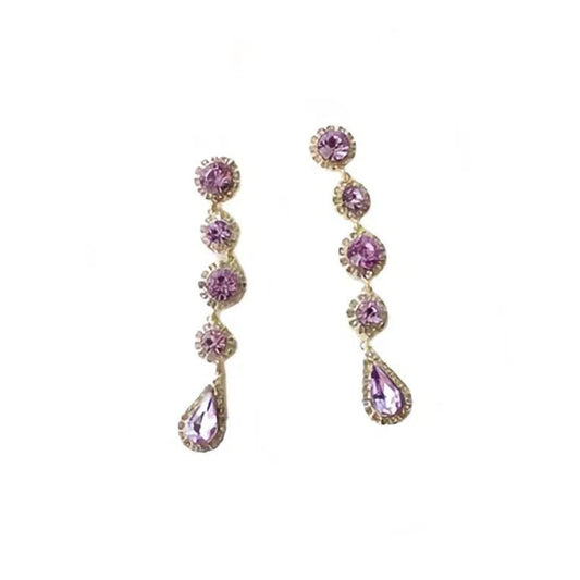 fusion scintillante
violet incandescent
magie pourpre
brillance noble
lueur envoûtante