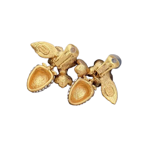 bijou fait main
bijou estival
cadeau pour elle
boucles clips fraise dorée
bijou fruité chic